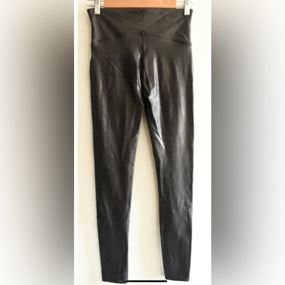 SPANX Black Stretch Pull On Metallic Faux Leather Leggings Pants Size Small. - Picture 5 of 6